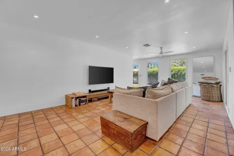 $995,000 | 309 East Keim Drive, Phoenix, AZ 85012