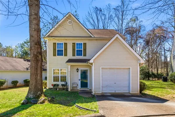 $195,000 | 4237 Chestnut Lake Avenue, Lithonia, GA 30038