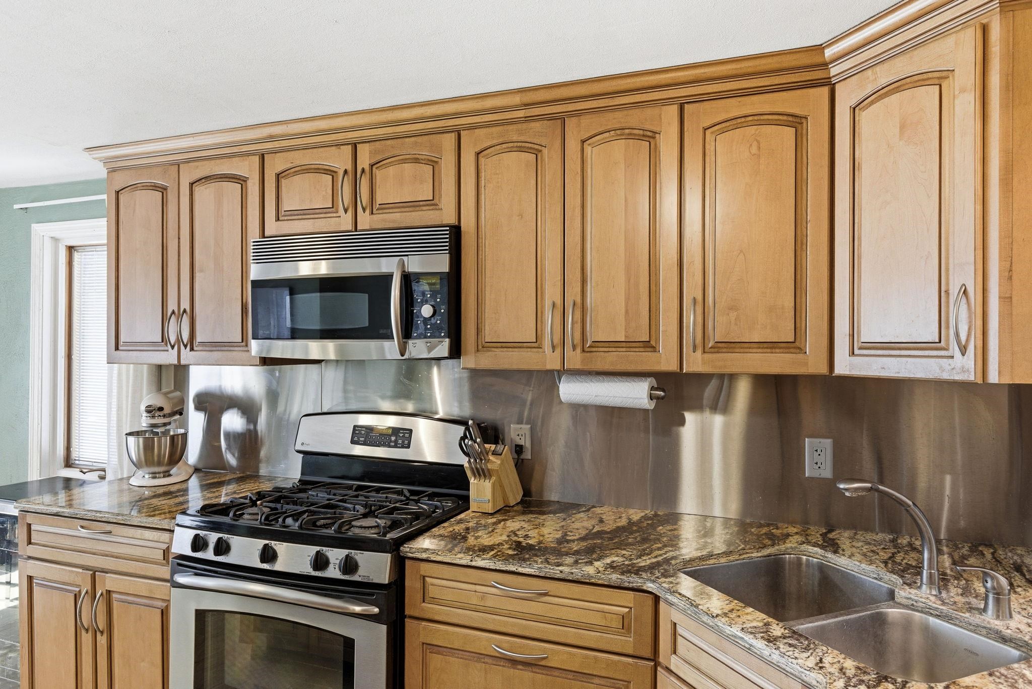 5158 Spring Madison Wi 53705 Madison, WI 53705 - Photo 12 of 61
