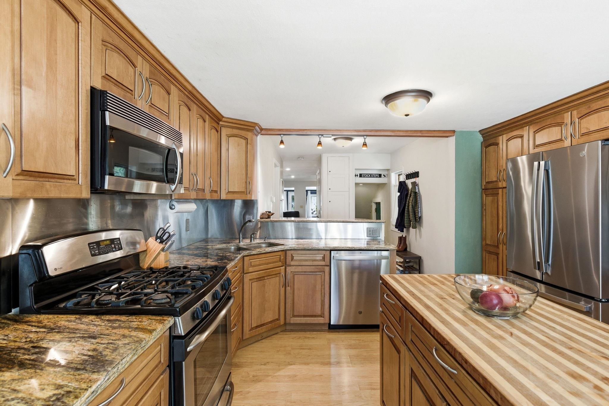 5158 Spring Madison Wi 53705 Madison, WI 53705 - Photo 20 of 61
