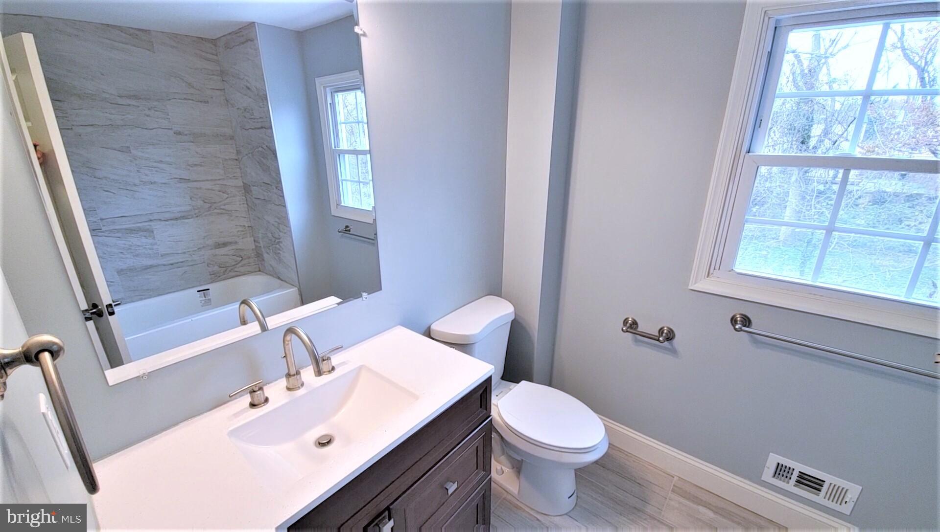 1225 Greystone Road Baltimore, MD 21227 - Photo 17 of 46 Full Bath 1