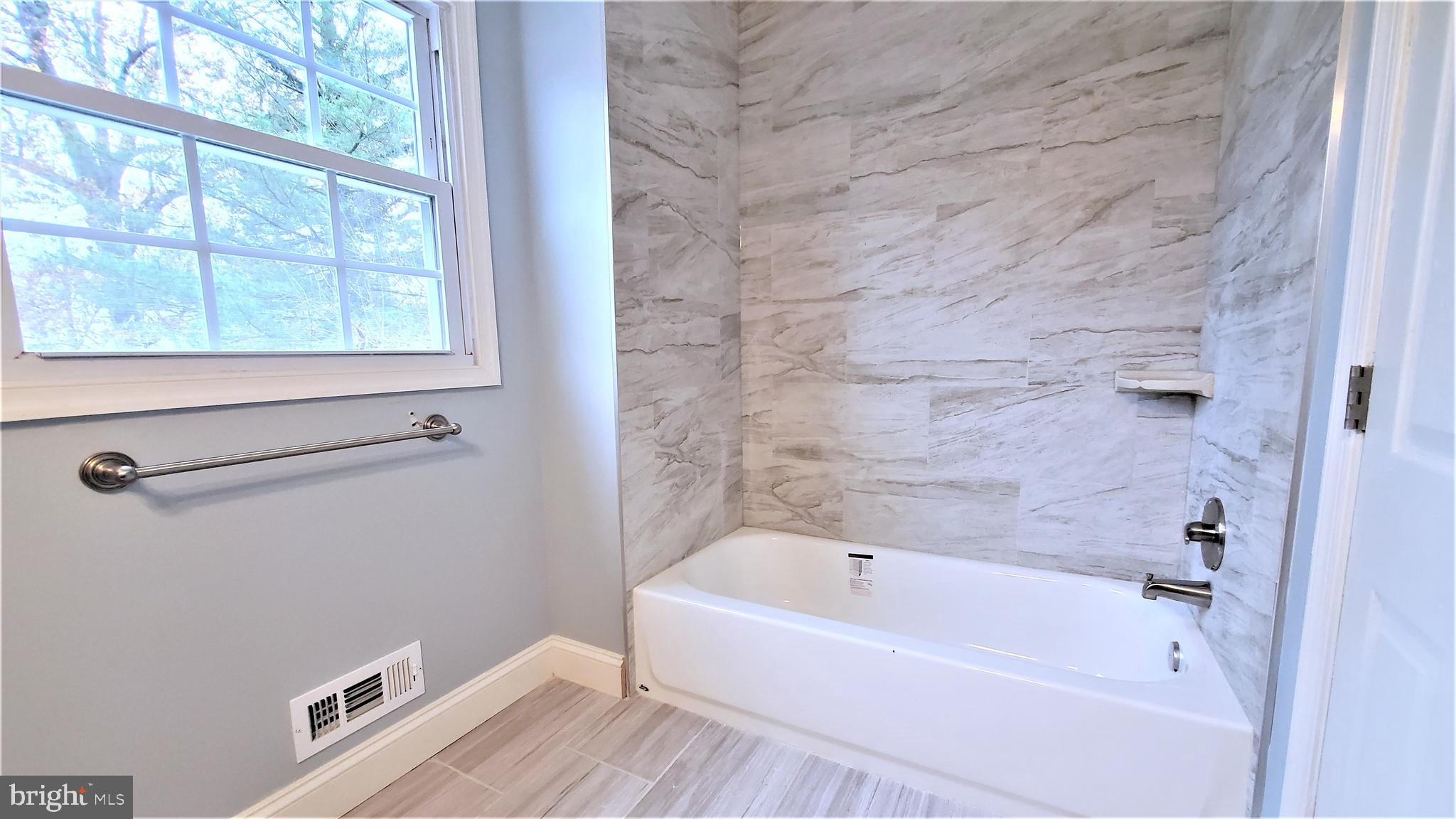 1225 Greystone Road Baltimore, MD 21227 - Photo 31 of 46 Full Bath 2