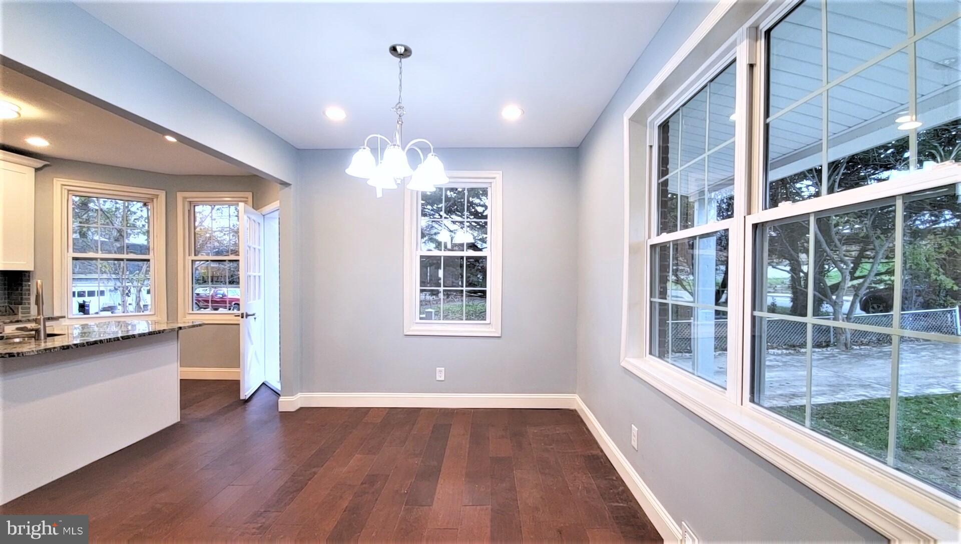 1225 Greystone Road Baltimore, MD 21227 - Photo 6 of 46 Dinning