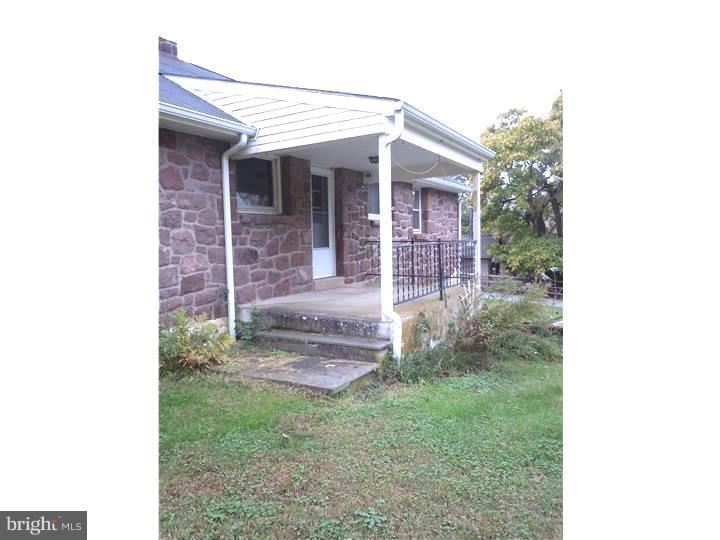 1805 Temple Road Pottstown, PA 19465 - Photo 4 of 25 Porch