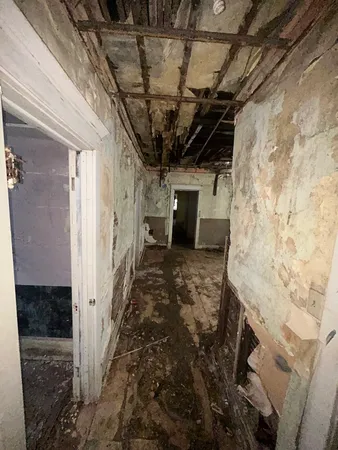$22,900 | 8752 South Exchange Avenue, Chicago, IL 60617
