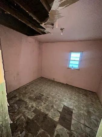 $22,900 | 8752 South Exchange Avenue, Chicago, IL 60617
