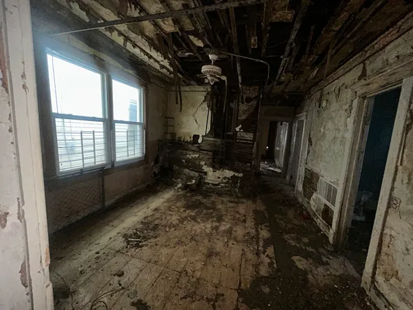 $22,900 | 8752 South Exchange Avenue, Chicago, IL 60617