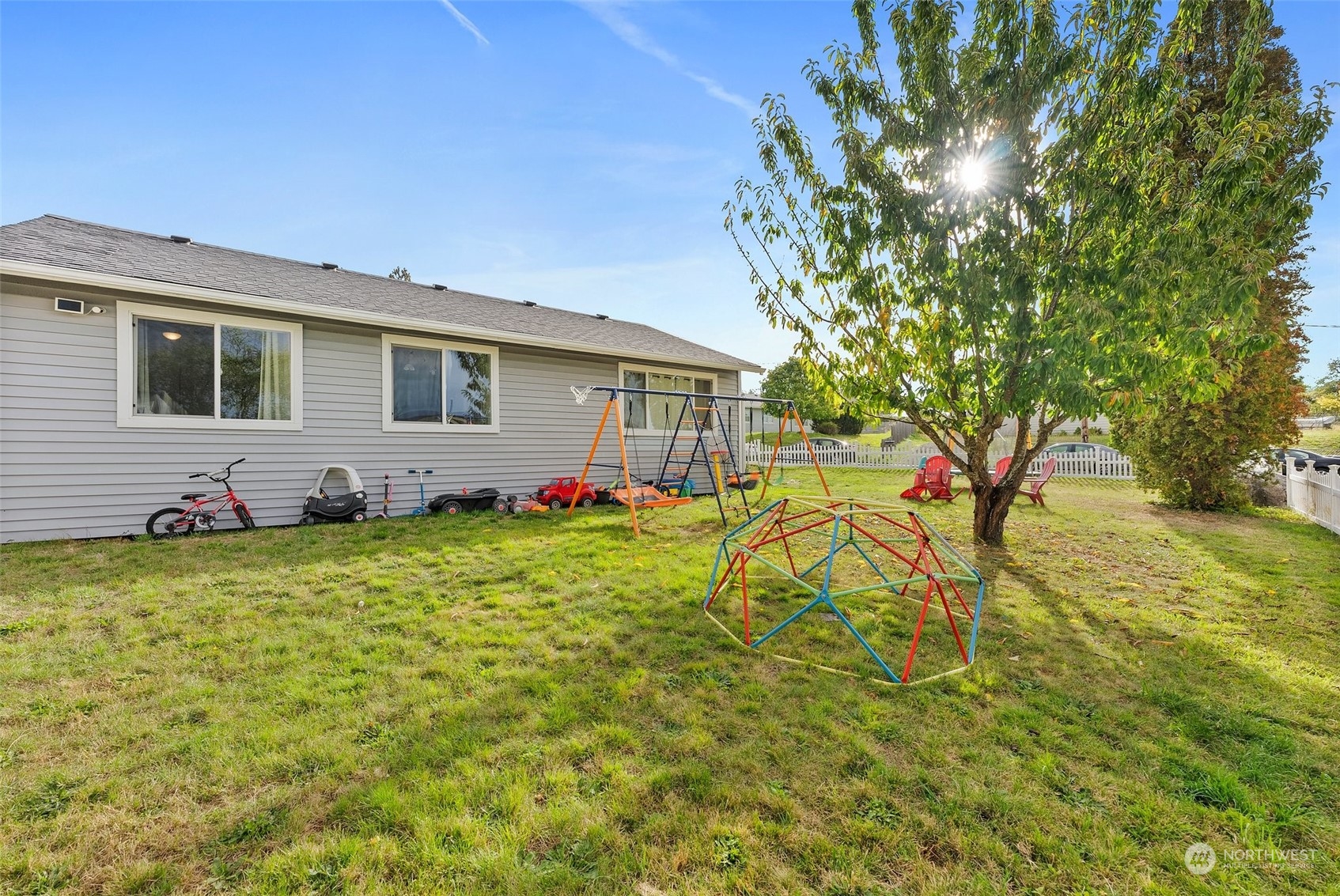 2731 Maple Street Bremerton, WA 98310 - Photo 22 of 24 Gallery Image 22
