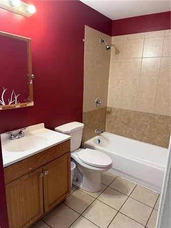 $1,200 | 1945 Pace Boulevard, Unit 104, New Orleans, LA 70114