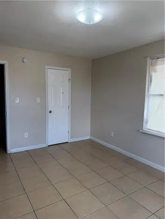 $1,200 | 1945 Pace Boulevard, Unit 104, New Orleans, LA 70114