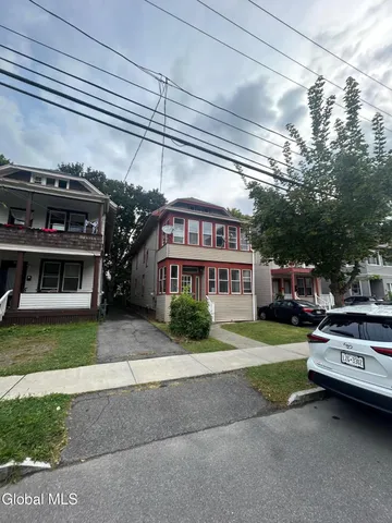 $1,650 | 443 Myrtle Avenue, Unit 1, Albany, NY 12208