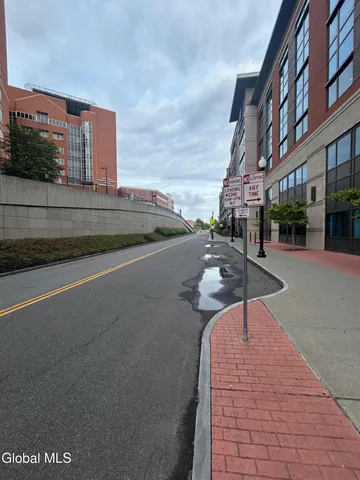 $1,650 | 443 Myrtle Avenue, Unit 1, Albany, NY 12208