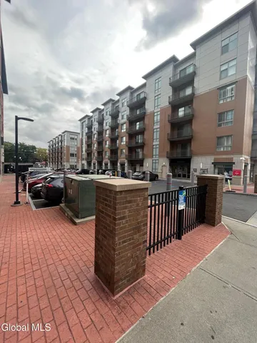 $1,650 | 443 Myrtle Avenue, Unit 1, Albany, NY 12208
