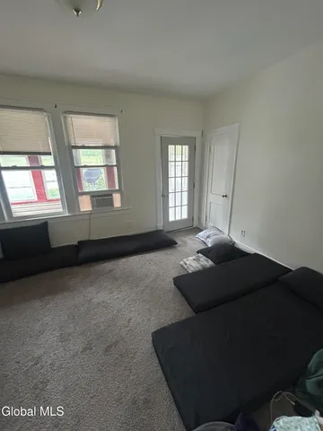 $1,650 | 443 Myrtle Avenue, Unit 1, Albany, NY 12208