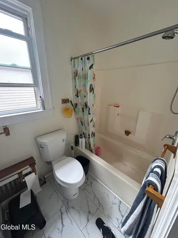 $1,650 | 443 Myrtle Avenue, Unit 1, Albany, NY 12208