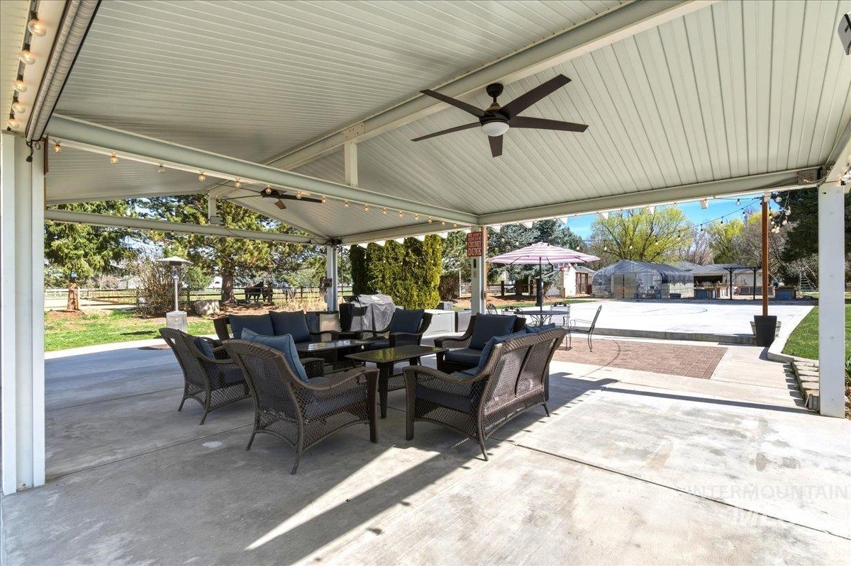 264 West Rush Court Eagle, ID 83616 - Photo 4 of 46