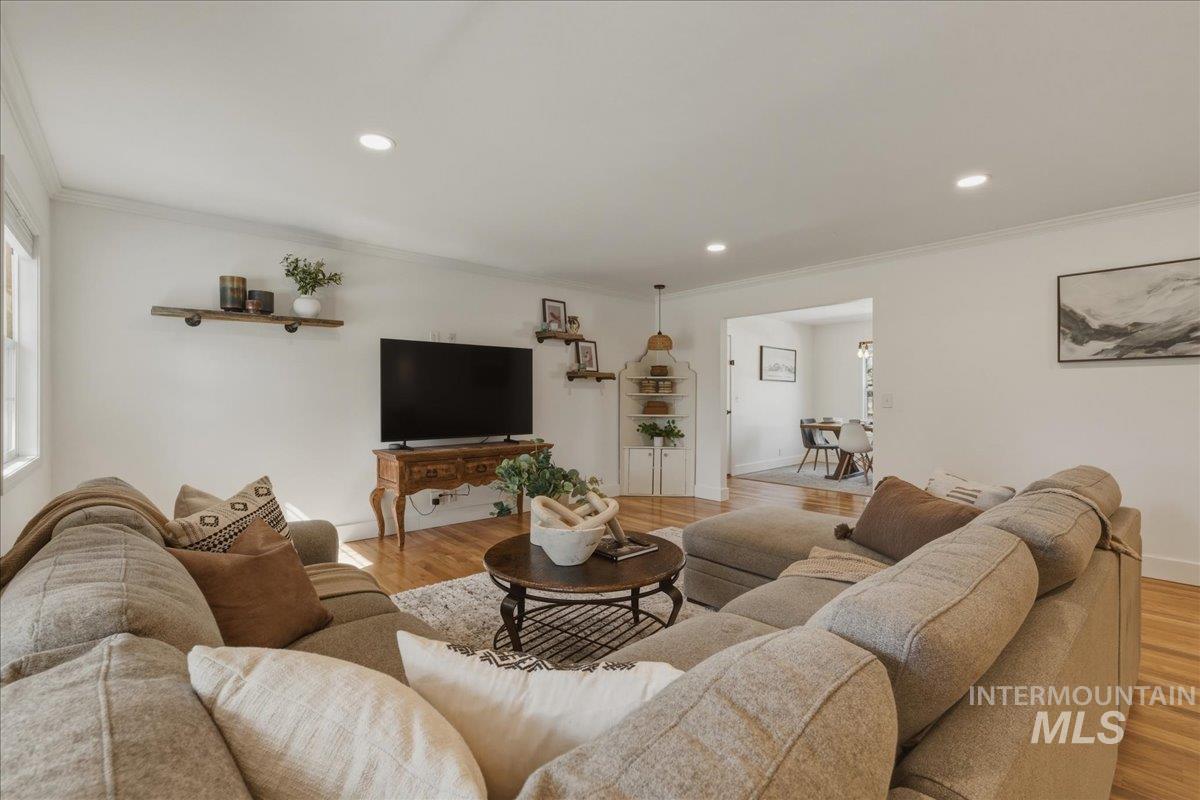 264 West Rush Court Eagle, ID 83616 - Photo 9 of 46