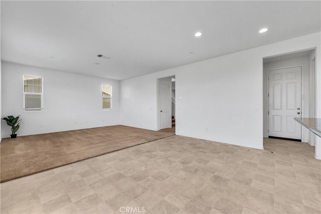 29157 Sunforest Lake Elsinore, CA 92530 - Photo 9 of 39 a view of an empty room