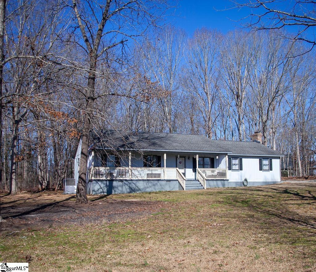 2997 Deck Road Gray Court, SC 29645 - Photo 2 of 19