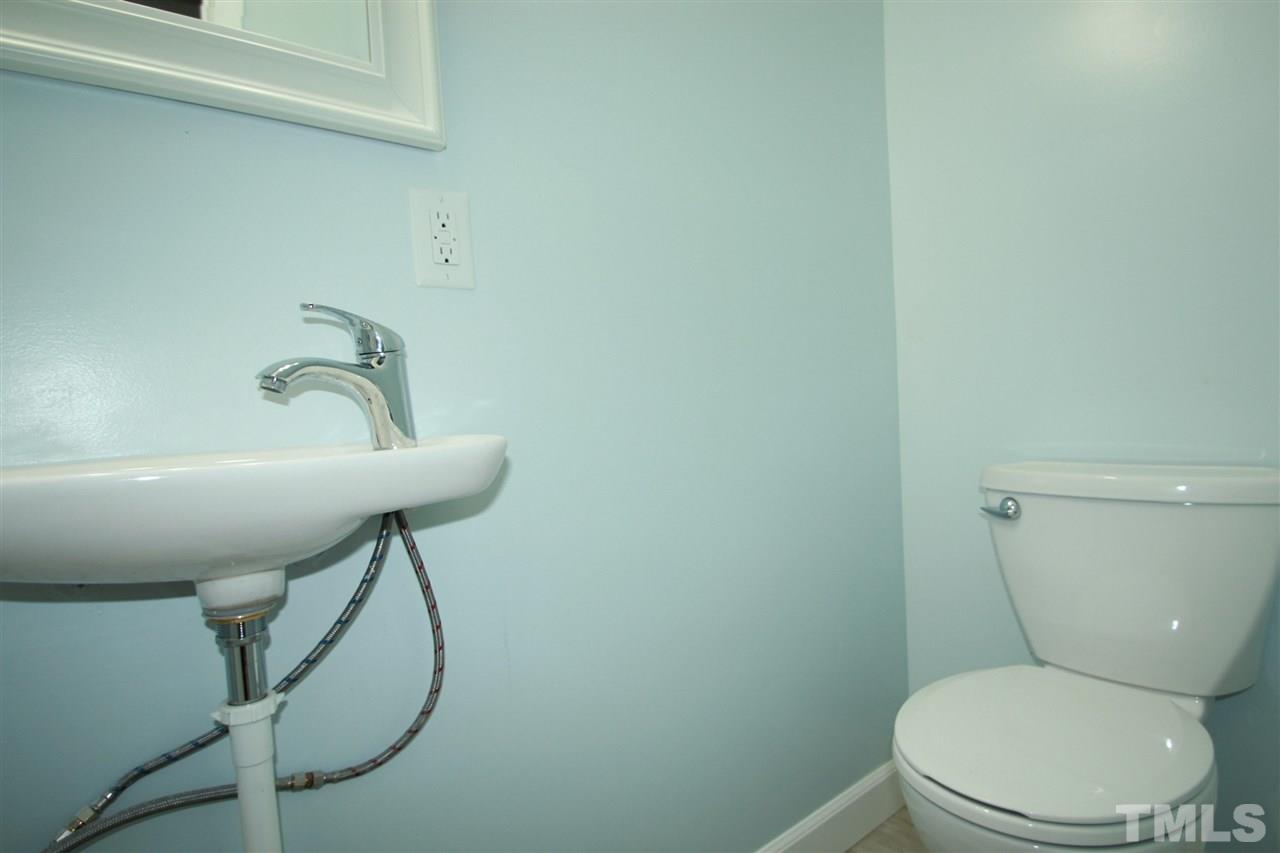 6119 Dickson Mill Road Durham, NC 27705 - Photo 7 of 16 Gallery Image 7