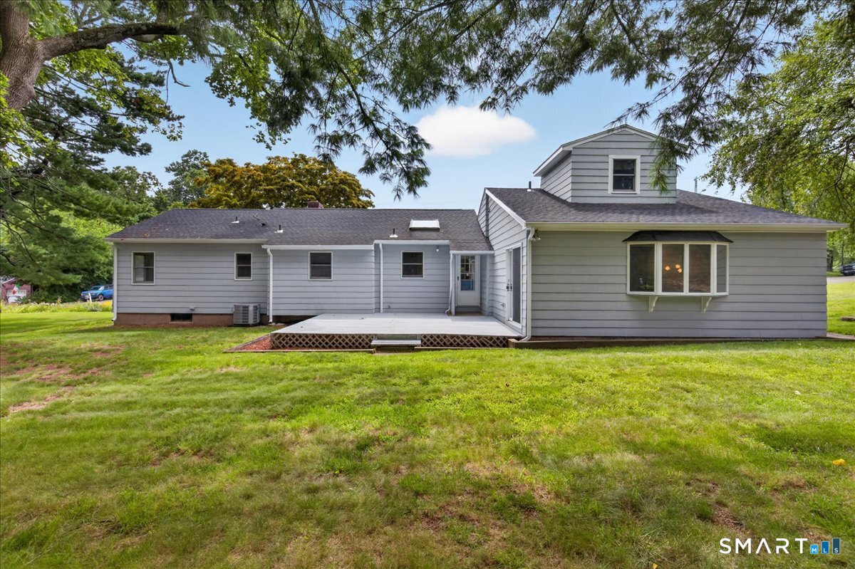 22 Robinwood Road Hamden, CT 06517 - Photo 32 of 40 Gallery Image 32