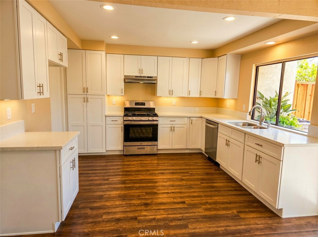 1538 Via Del Rio Corona, CA 92882 - Photo 4 of 14