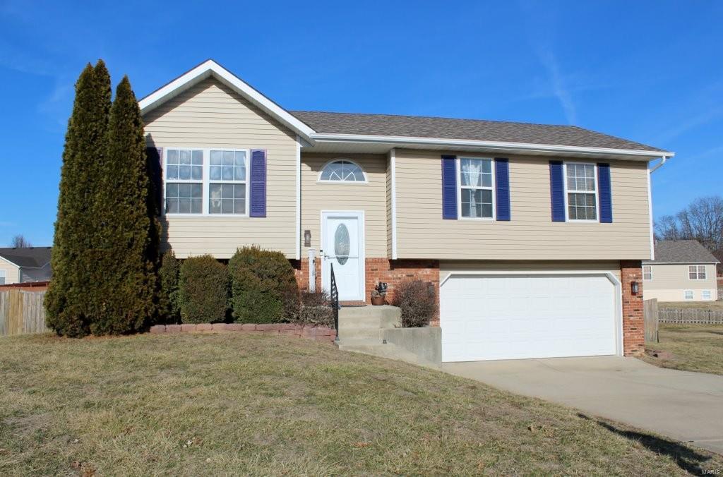 528 Copper Bend Road Maryville, IL 62062 - Photo 1 of 29 Gallery Image 1
