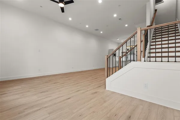 $4,750 | 2203 Hondo Avenue, Unit 205, Dallas, TX 75219