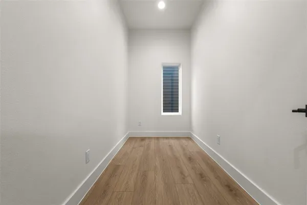 $4,750 | 2203 Hondo Avenue, Unit 205, Dallas, TX 75219