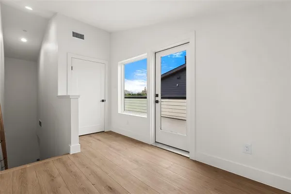 $4,750 | 2203 Hondo Avenue, Unit 205, Dallas, TX 75219