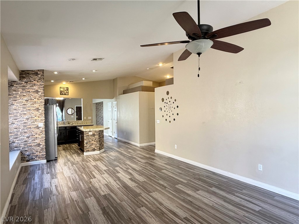 4455 Prosperity Point Street Las Vegas, NV 89147 - Photo 3 of 18