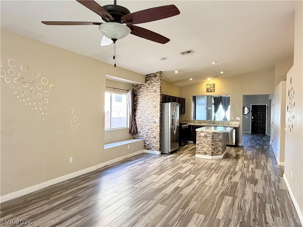 4455 Prosperity Point Street Las Vegas, NV 89147 - Photo 4 of 18