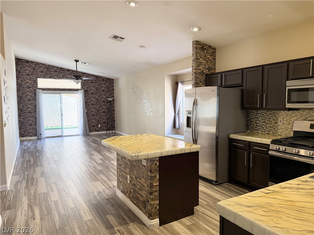 4455 Prosperity Point Street Las Vegas, NV 89147 - Photo 5 of 18