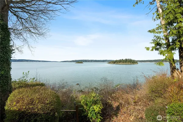 $390,000 | 17888 Cobahud Road, La Conner, WA 98257