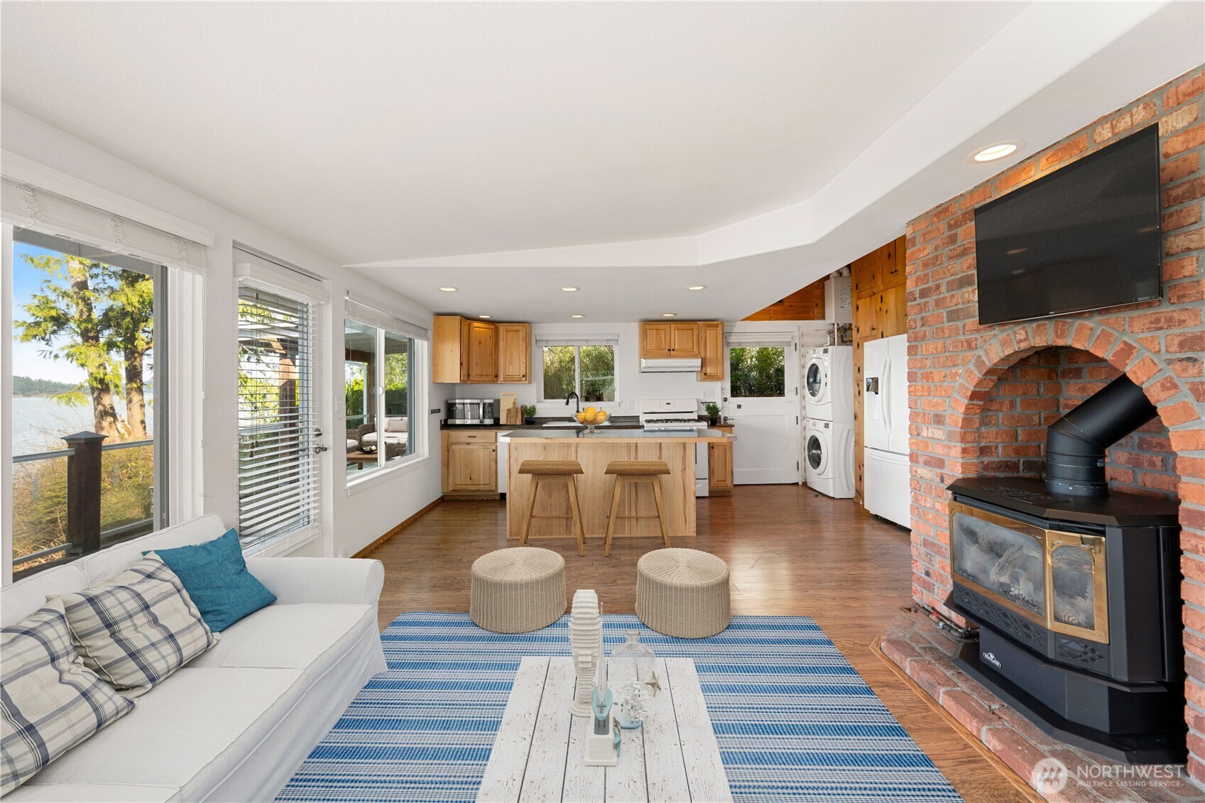 17888 Cobahud Road La Conner, WA 98257 - Photo 9 of 36