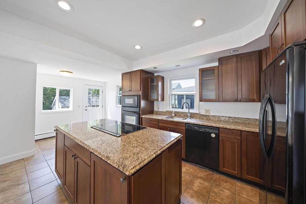 44 P Street Hull, MA 02045 - Photo 7 of 42