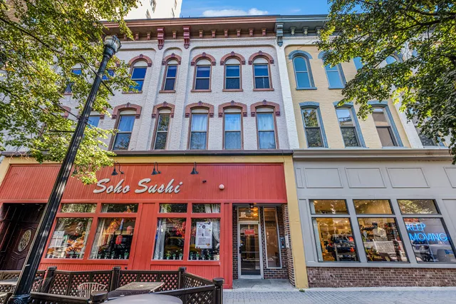 $255,000 | 56 Monroe Center Street Northwest, Unit 6, Grand Rapids, MI 49503