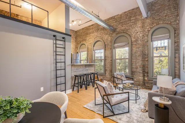 $255,000 | 56 Monroe Center Street Northwest, Unit 6, Grand Rapids, MI 49503