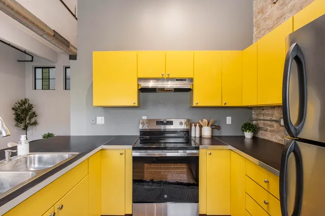 $255,000 | 56 Monroe Center Street Northwest, Unit 6, Grand Rapids, MI 49503