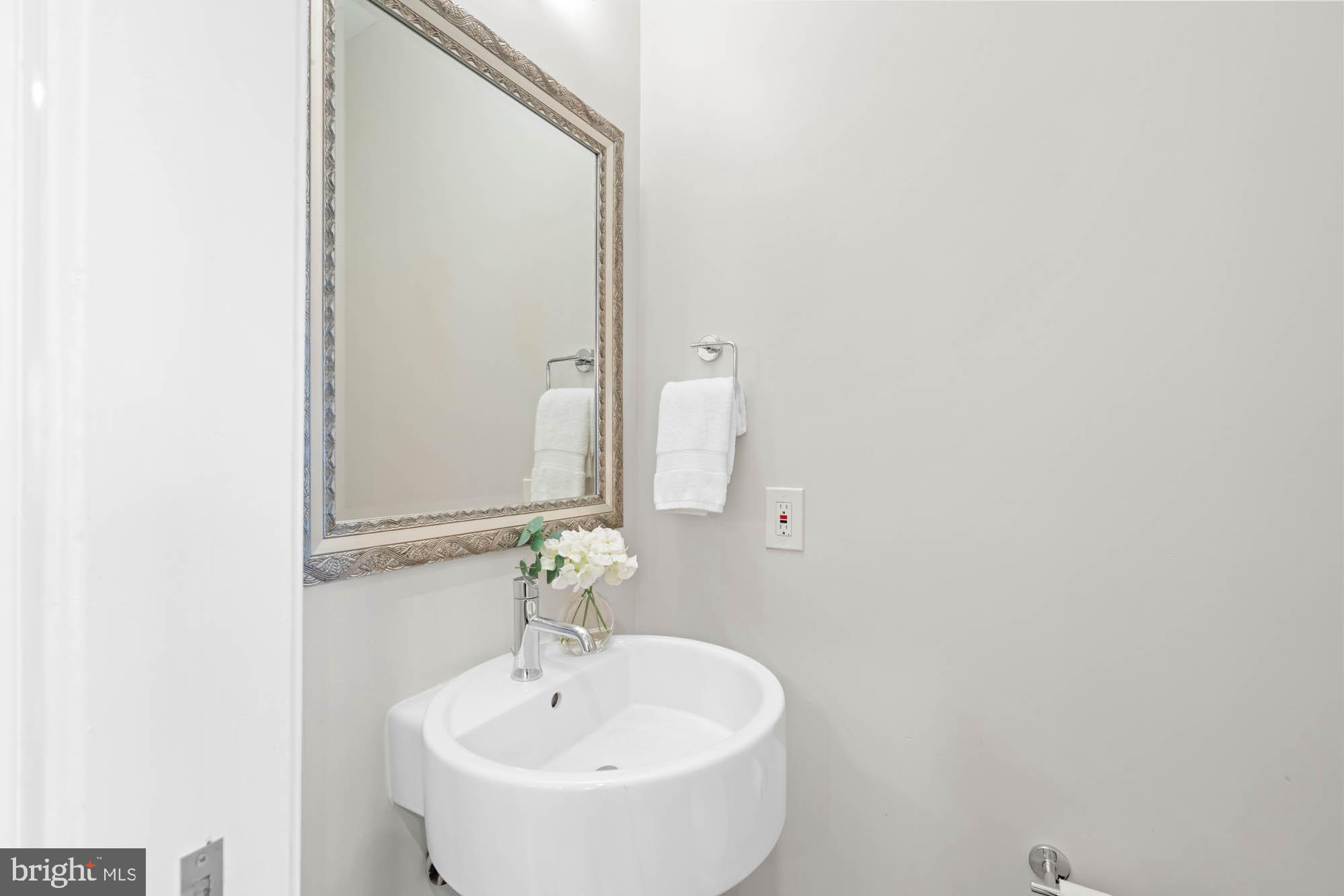 815 Decatur Street Northwest Washington, DC 20011 - Photo 32 of 73