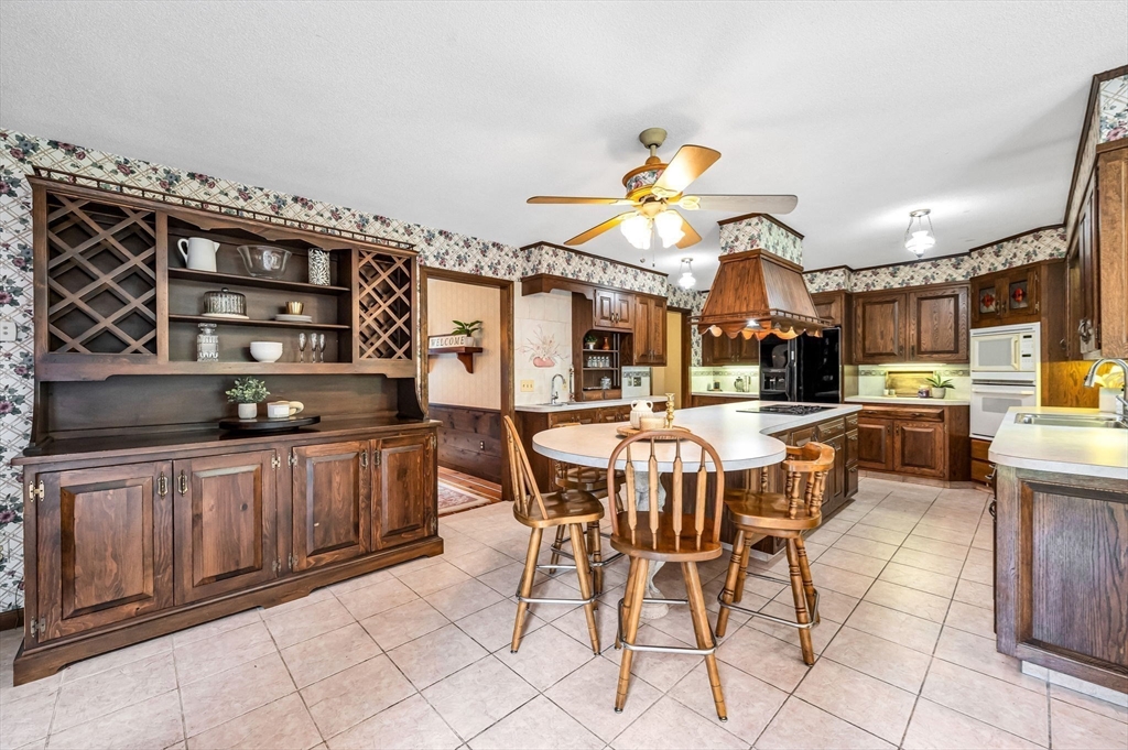 98 Blossom Road West Springfield, MA 01089 - Photo 14 of 42 Gallery Image 14