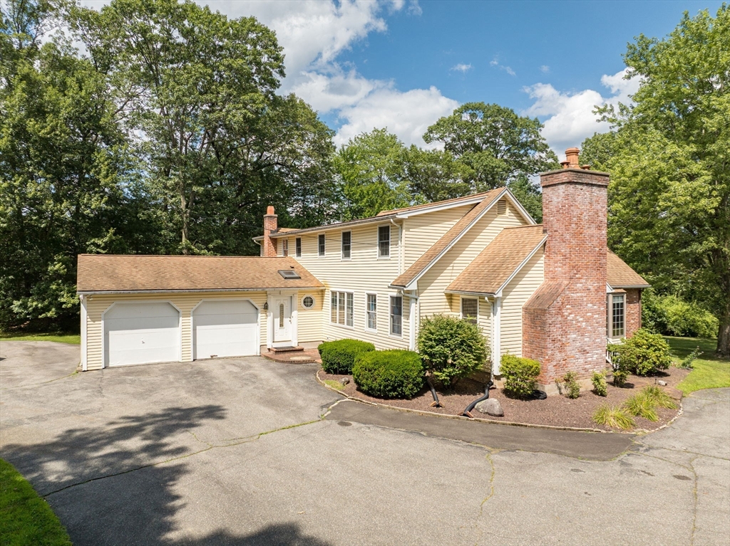 98 Blossom Road West Springfield, MA 01089 - Photo 2 of 42 Gallery Image 2
