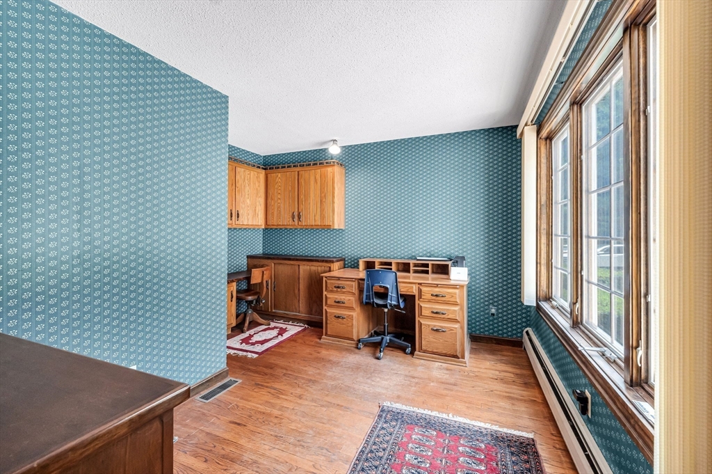 98 Blossom Road West Springfield, MA 01089 - Photo 8 of 42 Gallery Image 8