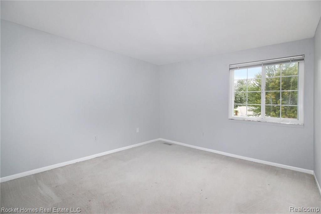 3645 Old Tree Court Rochester Hills, MI 48309 - Photo 30 of 48