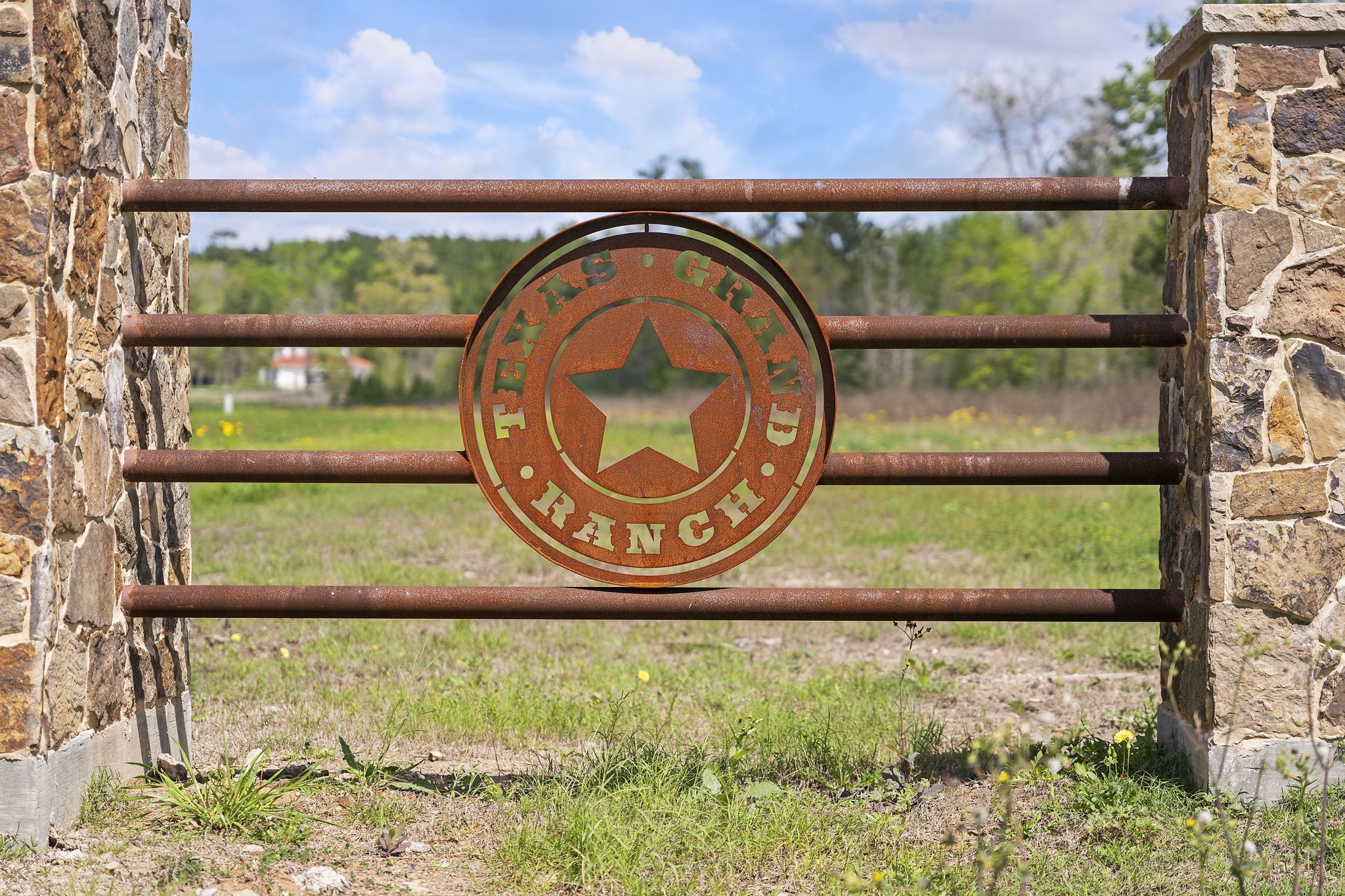9-17-3b Winchester Road Huntsville, TX 77340 - Photo 16 of 27 a view of swimming pool from a balcony