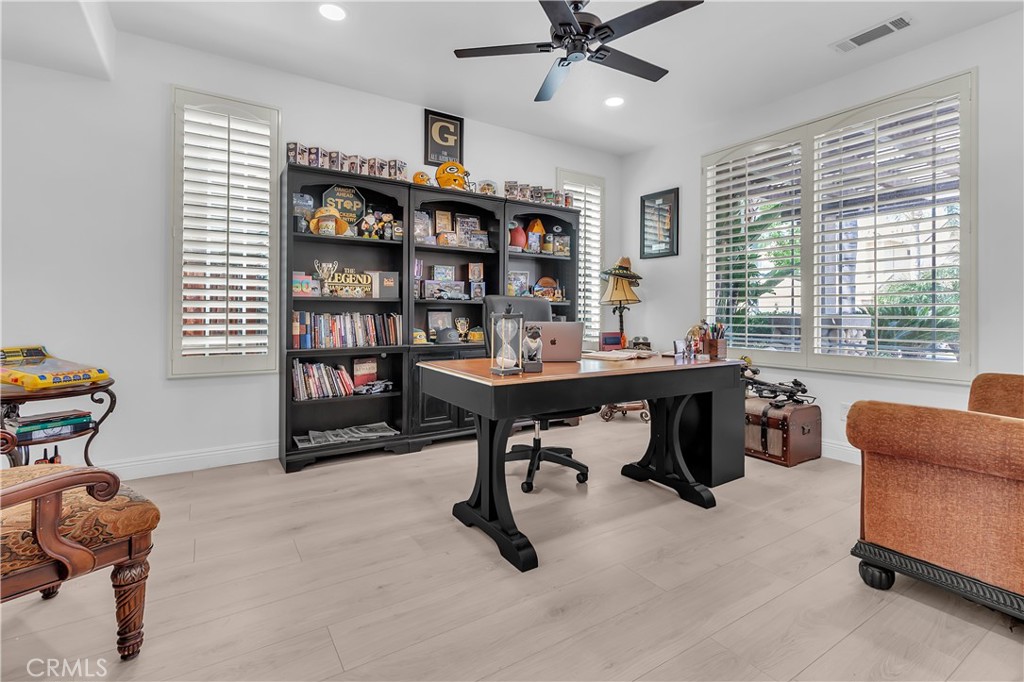 11416 Bridgeway Drive Riverside, CA 92505 - Photo 14 of 36