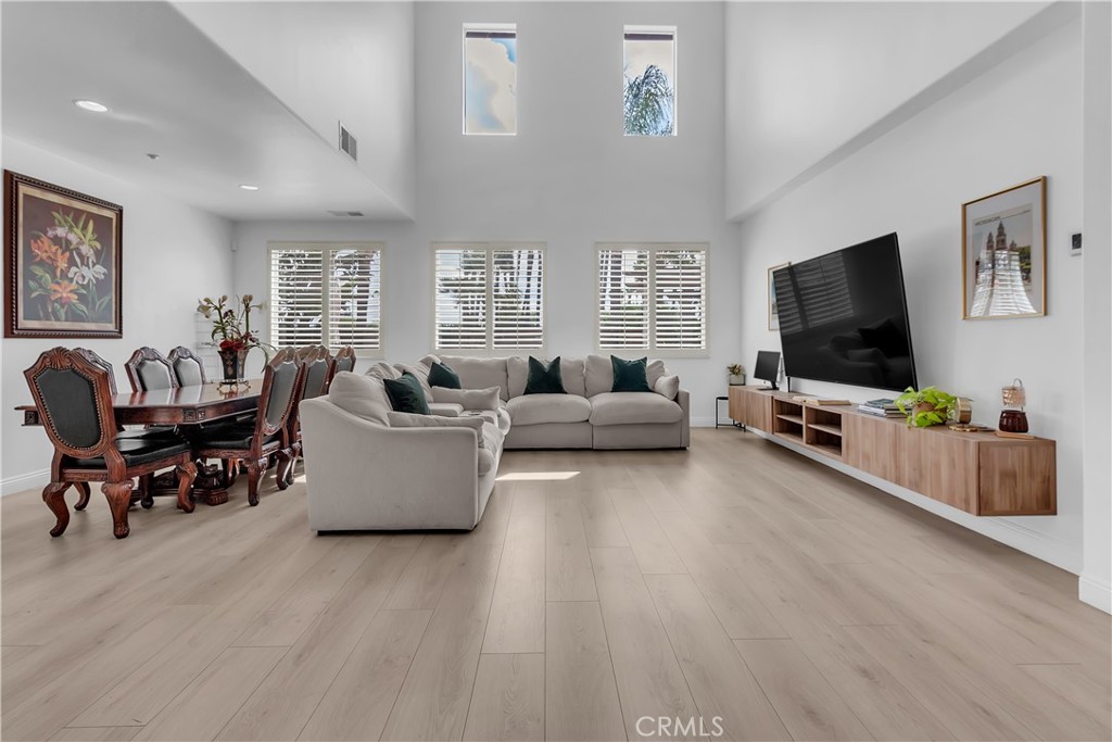 11416 Bridgeway Drive Riverside, CA 92505 - Photo 5 of 36