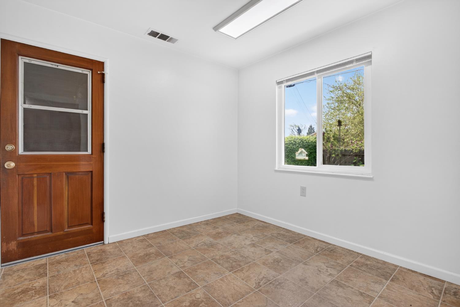 2205 Tully Road Modesto, CA 95350 - Photo 12 of 28
