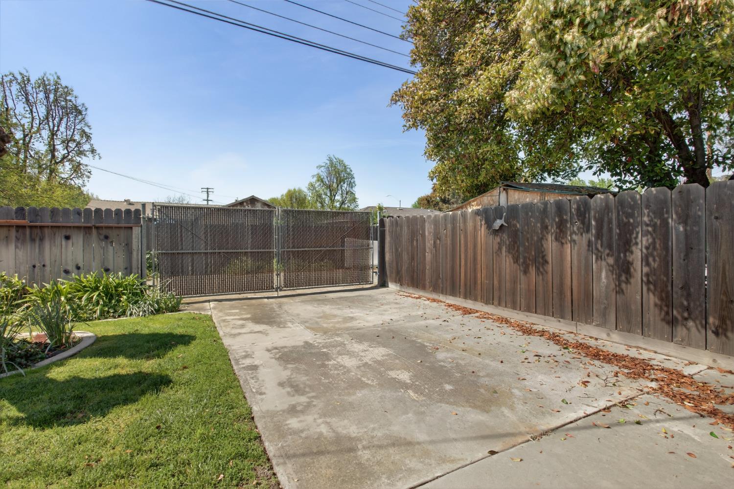 2205 Tully Road Modesto, CA 95350 - Photo 23 of 28
