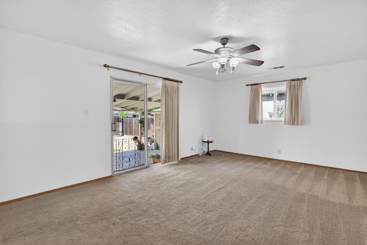2205 Tully Road Modesto, CA 95350 - Photo 6 of 28
